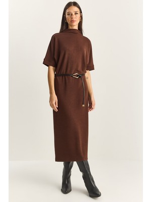 Shade Kadın Yarım Balıkçı Yaka Suni Deri Kemerli Çelik Örme Midi Elbise