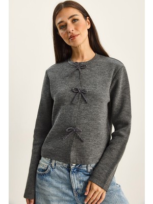 Shade Kadın Incili Fiyonk Aksesuarlı Triko Hırka