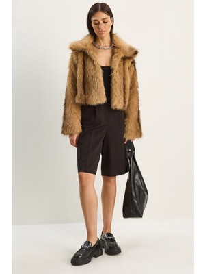 Shade Kadın Desenli Yakalı Astarlı Suni Crop Kürk Ceket