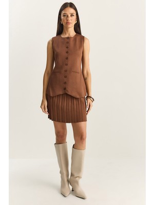 Shade Kadın Bisiklet Yaka Düğmeli Triko Yelek Pileli Mini Etek Alt-Üst Takım