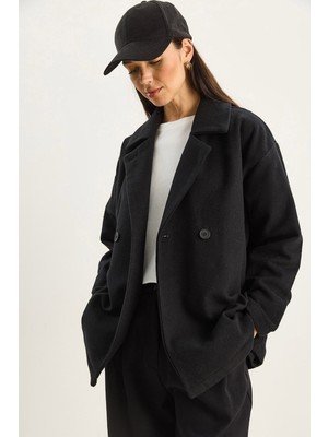 Shade Kadın Kruvaze Yaka Cep Detaylı Kaşe Blazer Ceket