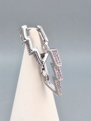 Duru Aksesuar Vip Seri Gümüş Renk Şimşek Model Küpe