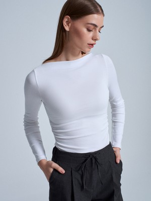 Dilvin 32198 Kayık Yaka Büzgülü Top-Açık Ekru