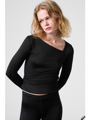 Grimelange Thorn Kadın Asimetrik Yaka Önü Kuşaklı Fonksiyonel Bağlama Uzun Kollu Esnek Kumaşlı Siyah Bluz