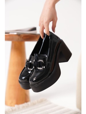 Zerenyus Felice Premium Siyah Rugan Gümüş Tokalı Kadın Topuklu Loafer