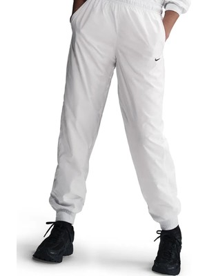 Nike Otg Uv Essential Classic Woven Pant. Loose Fit Lastik Paçalı File Astarlı Kadın Günlük Eşofman Altı Beyaz