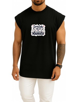 Bahriyeli Collection Oversize Üzgünüm Kızlar Bu Adam Evlendi Göğüs Baskılı Atlet