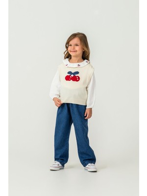 Kiraz Işlemeli Triko Yelek Gömlek Kot Pantolon Takım Bej