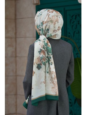 Vissona Lüks Medine Ipeği Çiçek Desenli Petrol Yeşili Renkli 75X195 Kırışmaz Şal Moss Krep Dikiş Tipi Italyan Dikişli