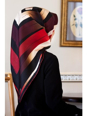 Vissona %100 Twill Ipek Geometrik Fırça Izi Desenli Siyah - Bordo Renkli 90X90 Eşarp Dikim Şekli : El Dikişi