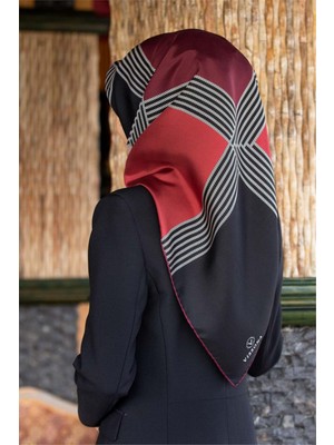 Vissona %100 Twill Ipek Geometrik Desenli Bordo Renkli 90X90 Eşarp Dikim Şekli : El Dikişi