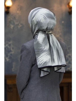 Vissona Lüks Medine Ipeği Geometrik Desenli Gri Renkli 75X195 Kırışmaz Şal Moss Krep Dikiş Tipi Italyan Dikişli