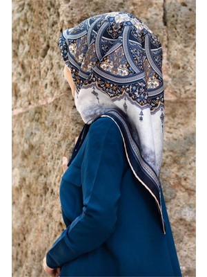 Vissona %100 Twill Ipek Şal Desenli Gri - Lacivert Renkli 90X90 Eşarp Dikim Şekli : El Dikişi