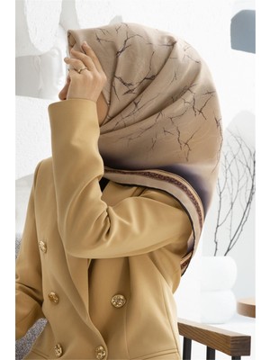 Vissona %100 Twill Ipek Mermer Desenli Taş Renkli 90X90 Eşarp Dikim Şekli : El Dikişi