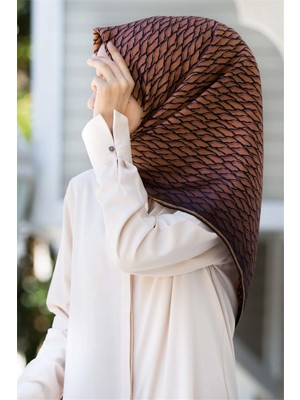 Vissona %100 Twill Ipek File Desenli Bakır - Siyah Renkli 90X90 Eşarp Dikim Şekli : El Dikişi