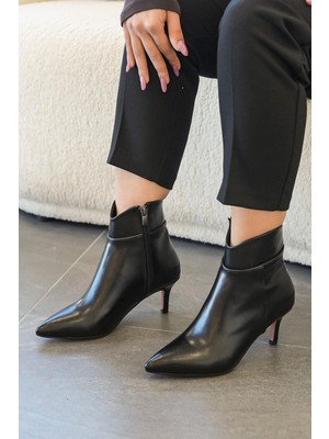 Stilbagshoes Zera Sivri Burun Topuklu Kadın Bot Siyah