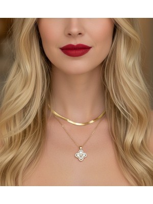 Yonca Detaylı ve  İtalyan Zincirli Zirkon Taşlı Çelik Kararmayan Kolye