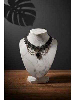 Gotik Siyah Dantel Choker Kolye - Zincir Detaylı Siyah Kalp Gerdanlık Yaka Takısı
