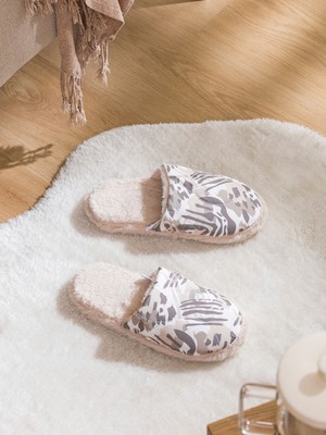 Lc Waikiki Yeni Sezon Içi Tüylü Kadın Ev Terliği