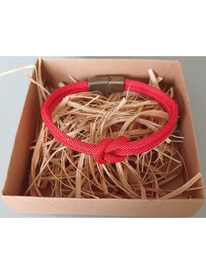 Urlanumis Tarzını Tamamlayan Şık Bileklik