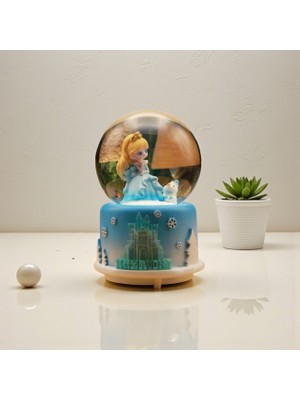 Hediyesahibi Frozen Temal Büyük Boy Püskürtmeli Müzikli Işıklı Kar Küresi