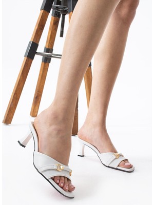 Bereket Kundura Bereket 3140 Model Beyaz Renk Kadın Çeyiz Terlik Suni Deri Kalın Tabanlı Rahat Tasarım