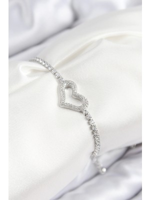 Pirinç Zirkon Taşlı Kalp Gümüş Renk Asansörlü Kadın Bileklik