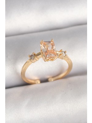 Pirinç Renk Kare Zirkon Taş Kadın Yüzük