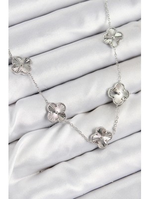 Pirinç Vip Yonca Gümüş Renk Kadın Kolye