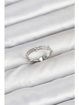 Pirinç Gümüş Renk Kemik Zirkon Taşlı Kadın Yüzük