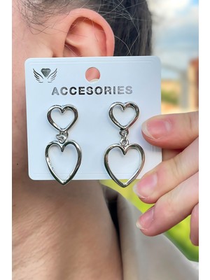 Gümüş Renk Kalp Tasarım Kadın Küpe