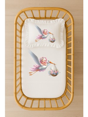 Moda Lime Leylek ve Bebek Temalı Kişiye Özel Nevresim Takımı – %100 Akfil – Içi Dolgulu Fırfırlı Yastıklı