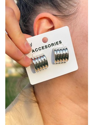 Gümüş Renk Şık Tasarım Kadın Küpe