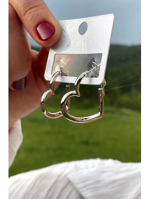 Gümüş Renk Kalp Küpe