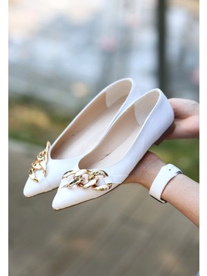 Popi Beyaz Cilt Zincirli Babet Ayakkabı