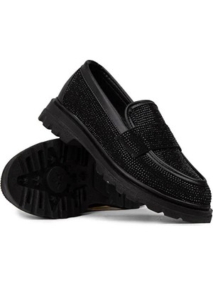 Kindep Poli Hafif Taban Damla Taş Detaylı Günlük Kadın Ayakkabı Siyah