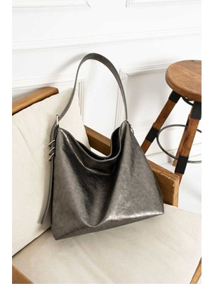 Rivina Kadın Halka Detay Büyük Boy El Kol Omuz Çantası Yumuşak Deri Vintage