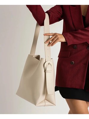 Rivina Kadın Büyük Boy Mıknatıslı Kapaklı Iç Fermuarlı Ayarlanabilir El ve Omuz Çantası