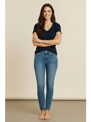 Lyvean V Yaka Regular Kısa Kollu Tshirt