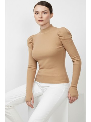 Fantastik Store Balıkçı Yaka Parmak Geçmeli Kaşkorse Prenses Kol Bluz - Camel