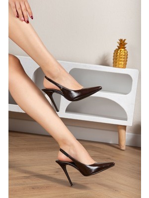 Gökhan Talay Zerina Kahverengi Rugan Esnek Yumuşak Kaymaz Taban Ince Topuklu (11CM) Kadın Stiletto