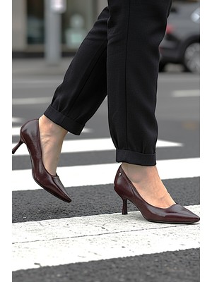 Gökhan Talay Zelia Esnek Yumuşak Kaymaz Taban (4 Cm) Bordo Rugan Kadın Topuklu Ayakkabı