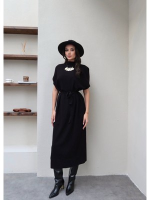 Esra Helvacı Kuşaklı Örme Triko Uzun Elbise