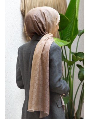 Vissona %57 Ipek %43 Pamuk Degrade Desenli Krem Renkli Şal -  70X190 Dikiş Tipi Italyan Dikişli