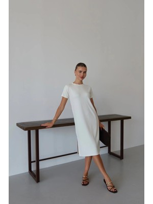 Modal Yırtmaçlı Elbise Beyaz Pt