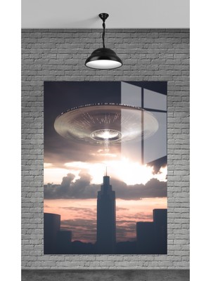 Marsilyan Şehirde Ufo Temperli Cam Üzerine