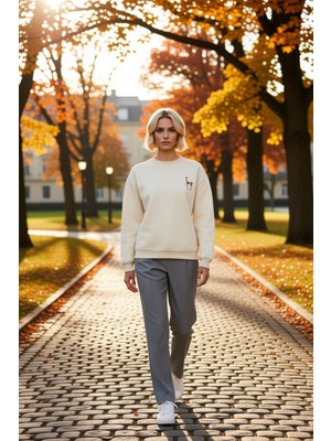 Benerly Kadın Bisiklet Yaka Düşük Kol Nakışlı Regular Kalıp Örme Sweatshirt Fonksiyonel Dayanıklı Şık