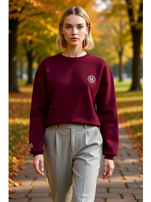 Benerly Kadın Bisiklet Yaka Düşük Kol Nakışlı Regular Kalıp Sweatshirt Fonksiyonel Dayanıklı Rahat