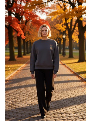Benerly Kadın Bisiklet Yaka Düşük Kol Nakışlı Regular Kalıp Örme Sweatshirt Fonksiyonel Dayanıklı Şık