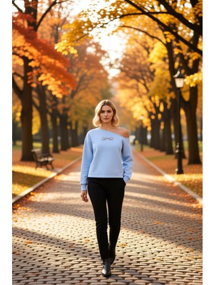 Benerly Kadın Kayık Yaka Düşük Kol Oversize Nakışlı Sweatshirt Fonksiyonel Dayanıklı Kaliteli Spor